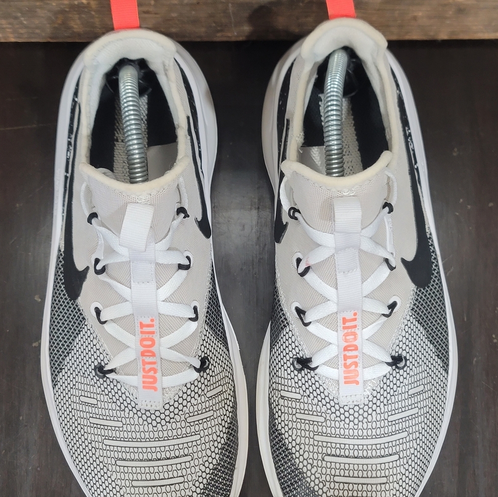 Nike Free TR 8 Trainers " White/Black/Total Crimson" Mens 8.5 Good Cond! - Picture 9 of 12